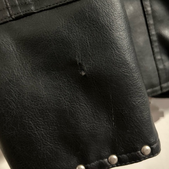 Girl’s size 7/8 Harley Davidson Jacket - Picture 4 of 7